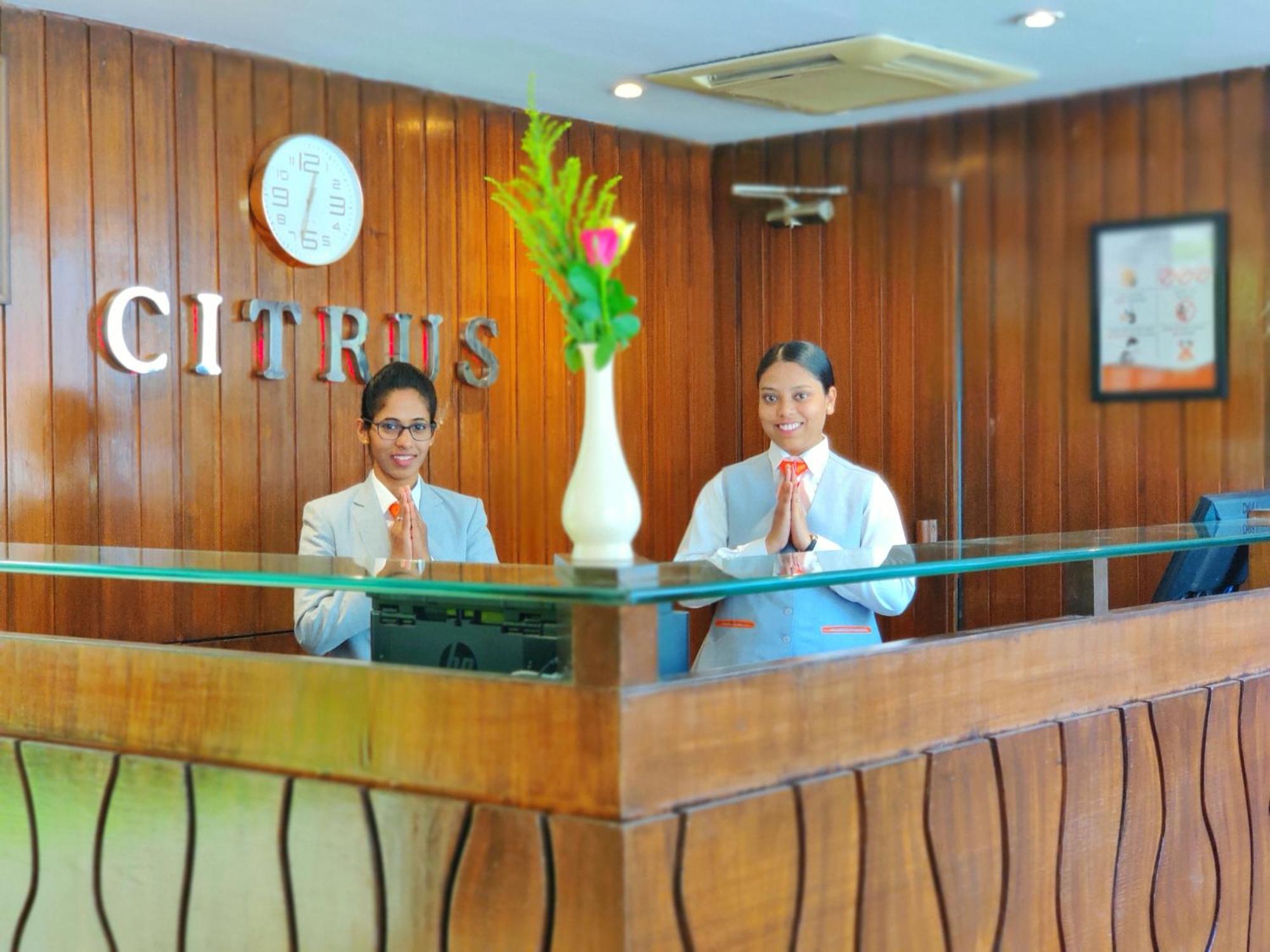 Citrus Hotel ロナバラ エクステリア 写真
